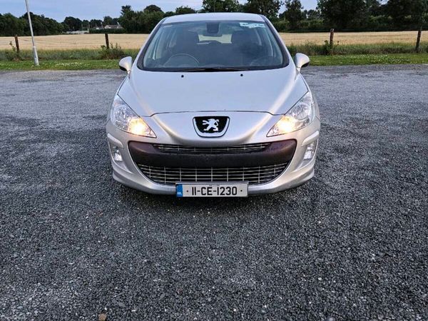 Peugeot 308 Hatchback, Diesel, 2011, Grey