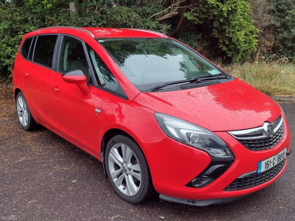 Vauxhall Zafira MPV, Diesel, 2016, Red