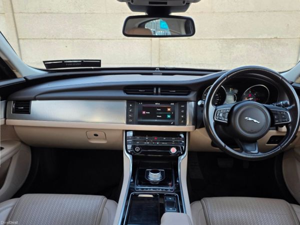 Jaguar XF Saloon, Diesel, 2016, Grey