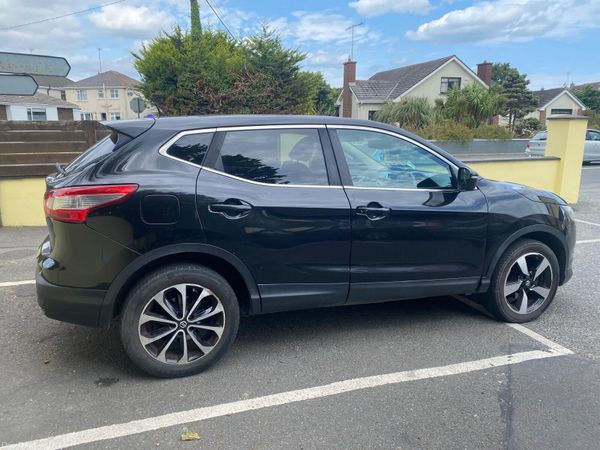 Nissan Qashqai Hatchback, Petrol, 2016, Black