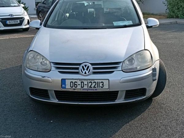 Volkswagen Golf Hatchback, Petrol, 2006, Red