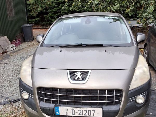 Peugeot 3008 MPV, Diesel, 2011, Grey