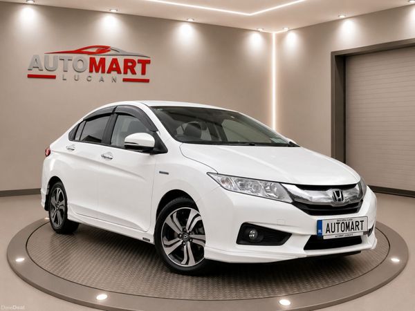 Honda Grace Saloon, Petrol Hybrid, 2015, White