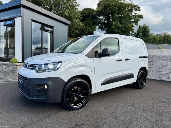 Citroen Berlingo MPV, Diesel, 2023, White