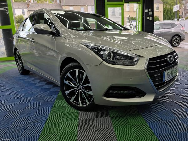 Hyundai i40 Saloon, Diesel, 2016, Beige