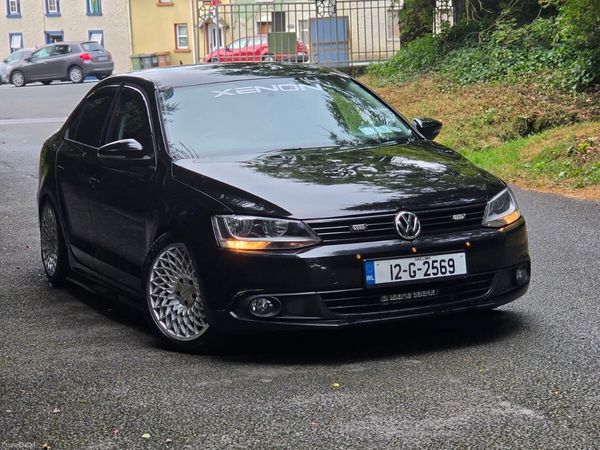 Volkswagen Jetta Saloon, Diesel, 2012, Black