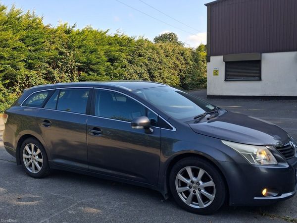 Toyota Avensis Estate, Diesel, 2010, Grey