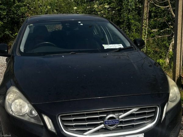 Volvo S60 Saloon, Diesel, 2013, Black