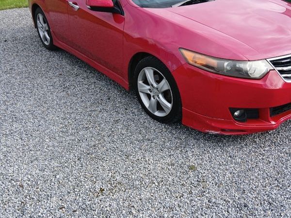 Honda Accord Saloon, Diesel, 2011, Red