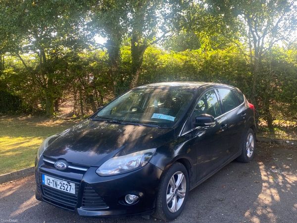 Ford Focus Hatchback, Petrol, 2012, Black
