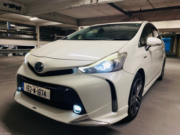 Toyota Prius Hatchback, Petrol Hybrid, 2015, White