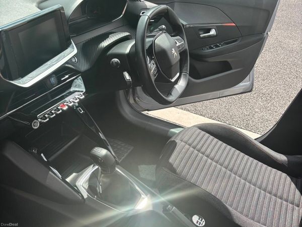 Peugeot 208 Hatchback, Petrol, 2022, Grey