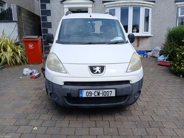 Peugeot Partner MPV, Diesel, 2009, White