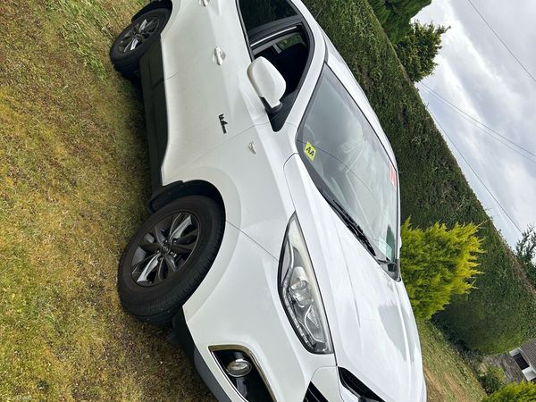 Hyundai ix35 SUV, Diesel, 2016, White