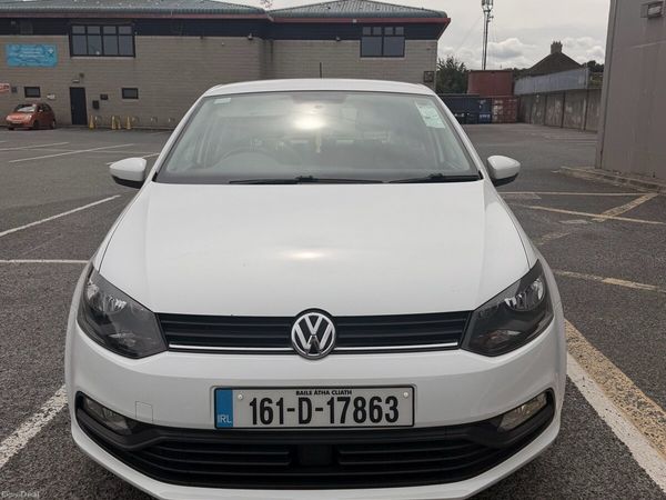 Volkswagen Polo Hatchback, Petrol, 2016, White