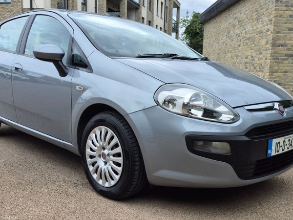 Fiat Punto Hatchback, Petrol, 2010, Grey