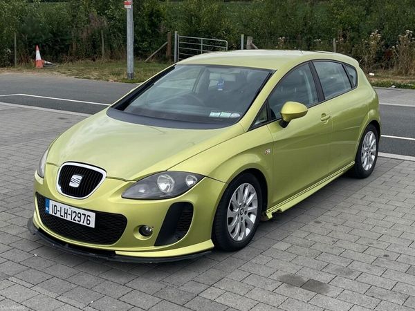 SEAT Leon Hatchback, Diesel, 2010, Yellow