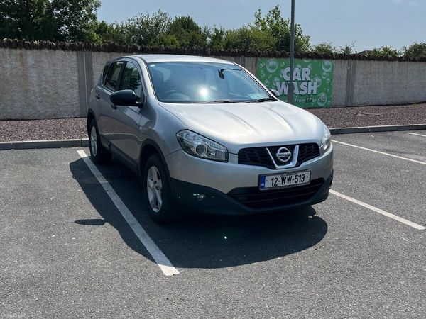 Nissan Qashqai Hatchback, Petrol, 2012, Silver