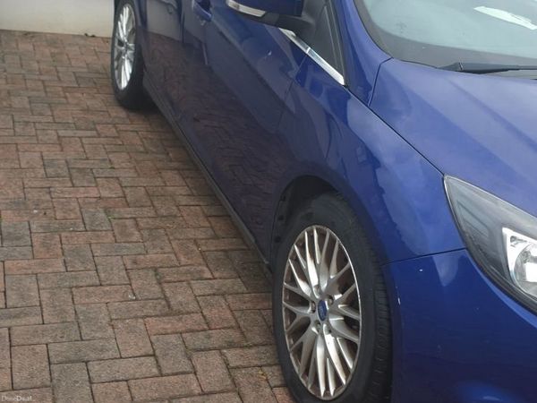 Ford Focus Hatchback, Diesel, 2014, Blue