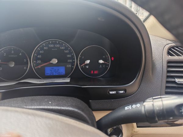 Hyundai Santa Fe SUV, Diesel, 2011, Red