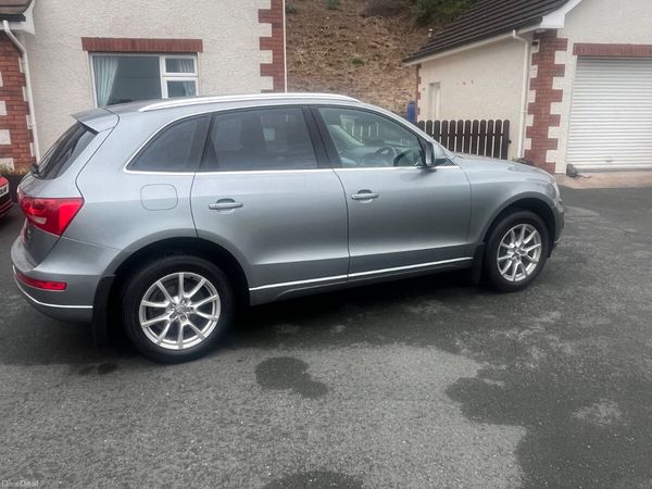 Audi Q5 SUV, Diesel, 2011, Grey