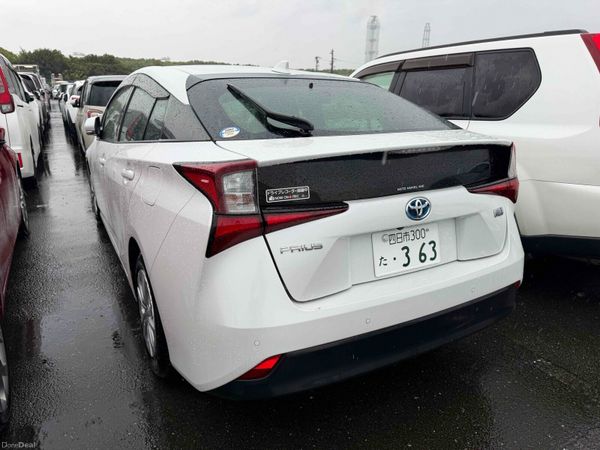 Toyota Prius Saloon, Petrol Hybrid, 2022, Black