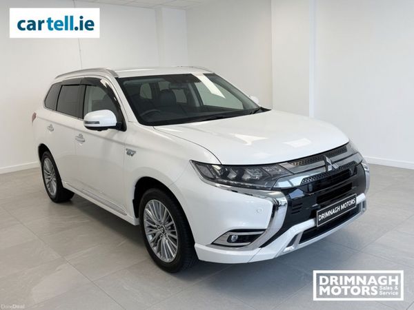 Mitsubishi Outlander SUV, Petrol Plug-in Hybrid, 2018, White