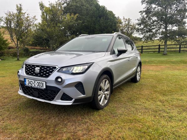 SEAT Arona Hatchback, Petrol, 2024, Grey