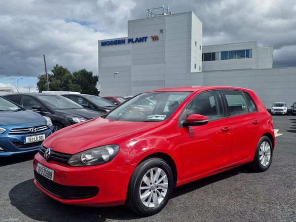 Volkswagen Golf Hatchback, Petrol, 2009, Red