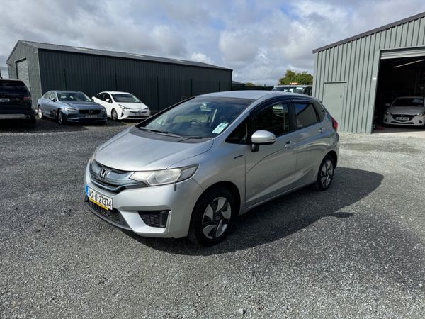 Honda Fit Hatchback, Petrol Hybrid, 2014, Silver