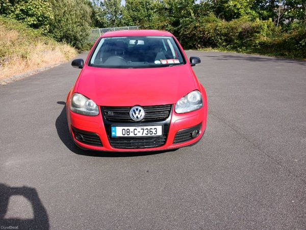 Volkswagen Golf Hatchback, Petrol, 2008, Red