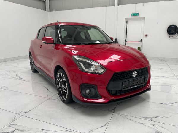 Suzuki Swift Hatchback, Petrol, 2020, Red