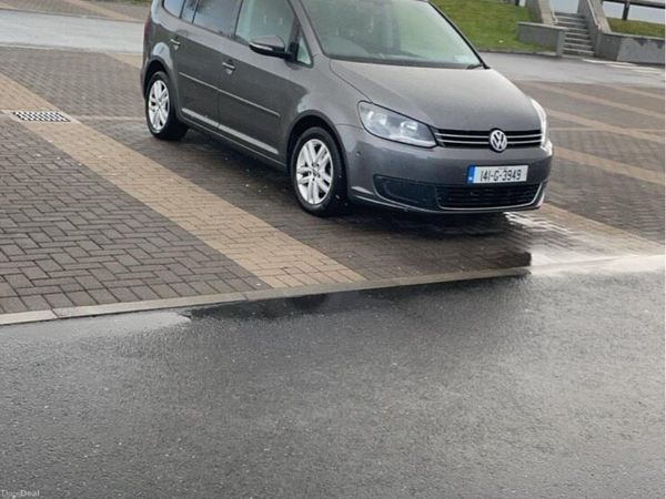 Volkswagen Touran MPV, Diesel, 2014, Grey