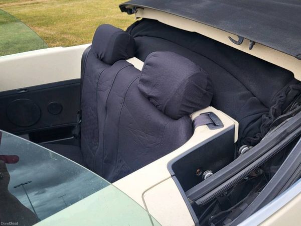 Volkswagen Beetle Convertible, Petrol, 2008, Beige