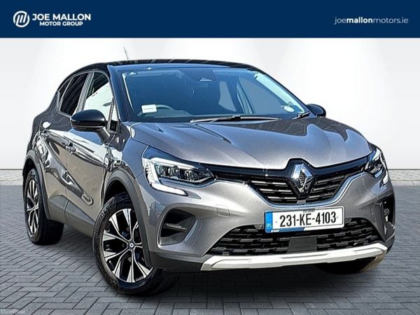 Renault Captur Hatchback, Petrol, 2023, Grey