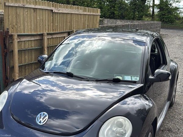 Volkswagen Beetle Hatchback, Petrol, 2007, Black
