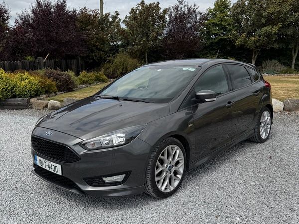 Ford Focus Hatchback, Petrol, 2018, Grey