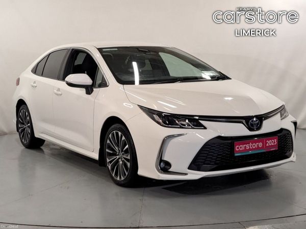 Toyota Corolla Saloon, Petrol Hybrid, 2023, White
