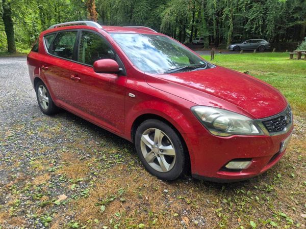 Kia Ceed Estate, Diesel, 2011, Red
