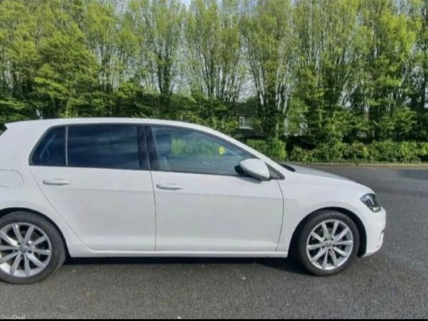 Volkswagen Golf Estate, Petrol, 2018, White
