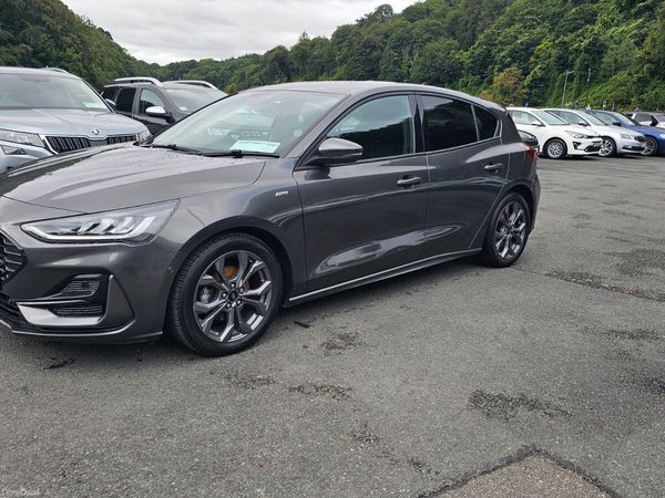 Ford Focus Hatchback, Petrol, 2024, Grey