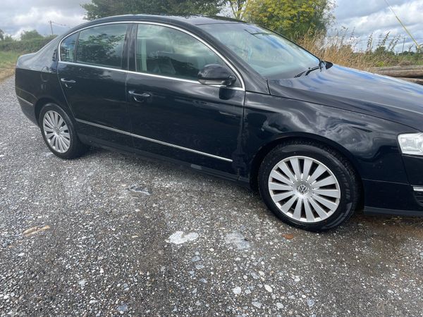 Volkswagen Passat Saloon, Diesel, 2010, Black