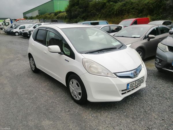 Honda Fit Hatchback, Petrol Hybrid, 2013, White