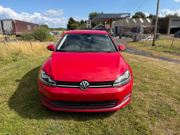 Volkswagen Golf Hatchback, Petrol, 2013, Red