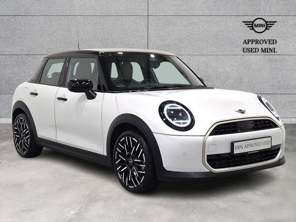 Mini Cooper Hatchback, Petrol, 2025, White