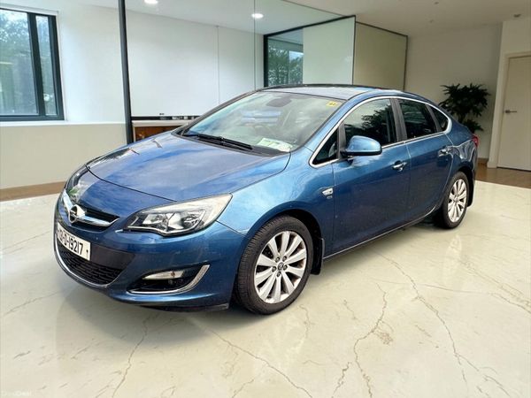 Opel Astra Saloon, Diesel, 2013, Blue