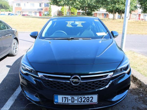 Opel Astra Hatchback, Petrol, 2017, Green