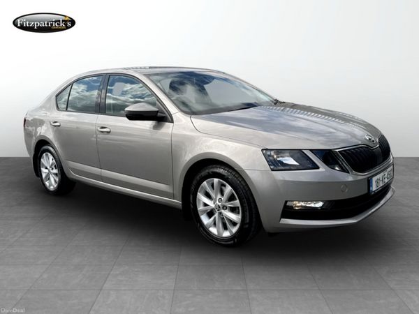 Skoda Octavia Saloon, Petrol, 2018, Grey