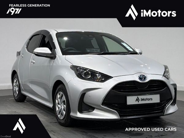 Toyota Yaris Hatchback, Petrol Hybrid, 2021, Silver