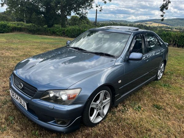 Lexus IS Saloon, Petrol, 2004, Blue